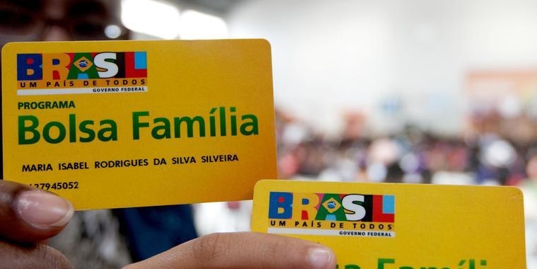 Governo quer incentivar a saída de beneficiários do Bolsa Família