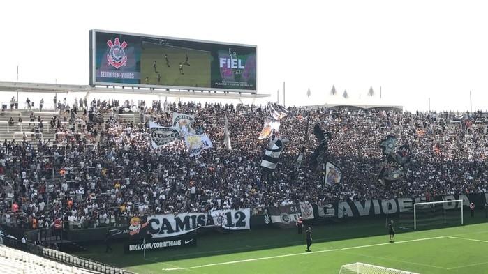 Jogadores do Corinthians agradeceram o apoio da torcida