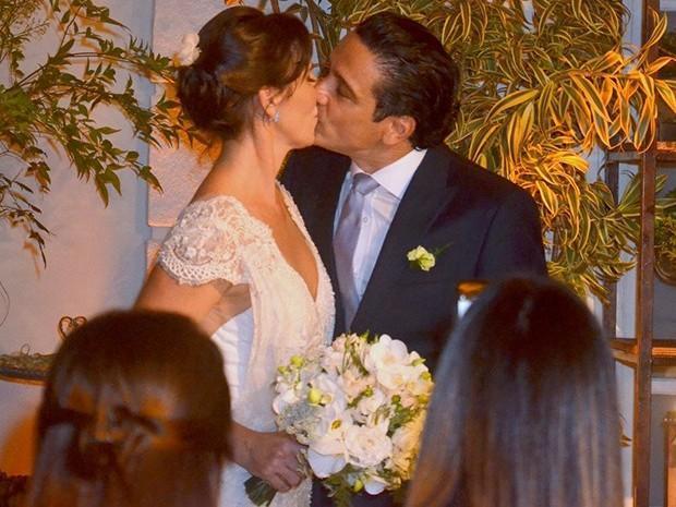 Glenda Kozlovski se casa com dentista em cerimônia no Rio