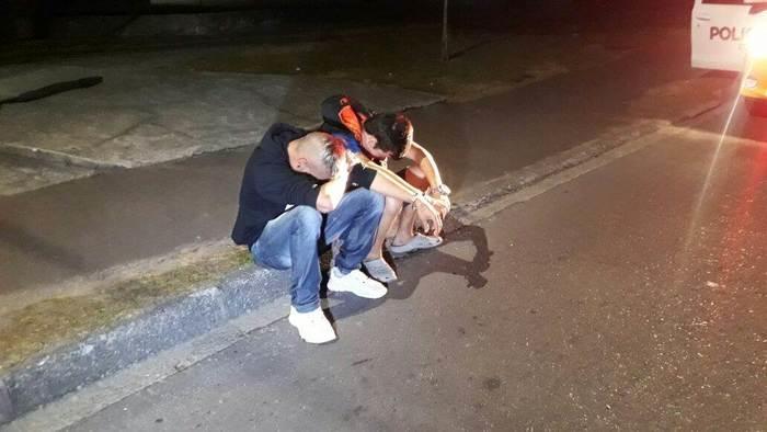 Dupla foi presa em flagrante (Crédito: João Frigério/Plantão 190)