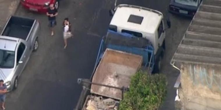 Brincadeira de irmãos termina com menino morto ao ser atropelado
