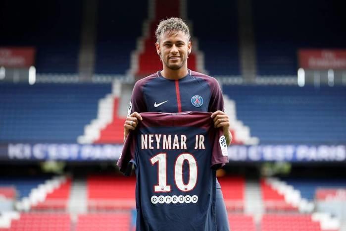 Neymar disparou as vendas na loja (Crédito: Reprodução)