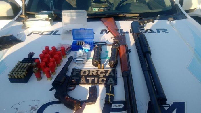 Material apreendido com Pedro Igor de Oliveira Ribeiro (Crédito: Polícia Militar)