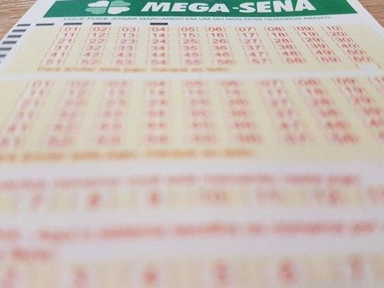 Mega-Sena acumula novamente e prêmio será de R$ 77 milhões