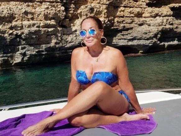 Susana Vieira posta foto de biquíni e ganha elogios dos seguidores