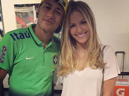 Neymar adiciona nas redes modelo que foi apontada como affair
