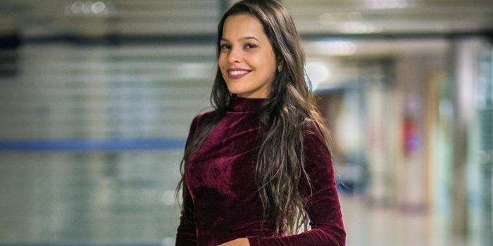 Gêmea de Emilly, ex-BBB Mayla está na próxima edição da Fazenda