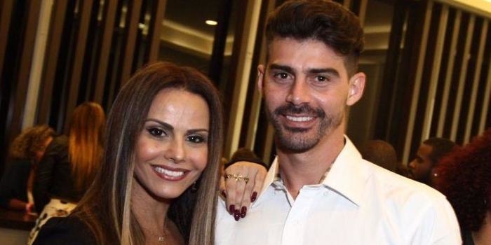 Término de Viviane Araujo e Radamés aconteceu por telefone