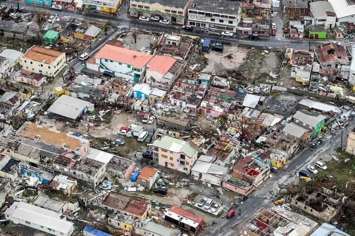 Casas destruídas após passagem do furacão Irma pela Ilha de Saint Martin, no Caribe (Crédito: Reuters)