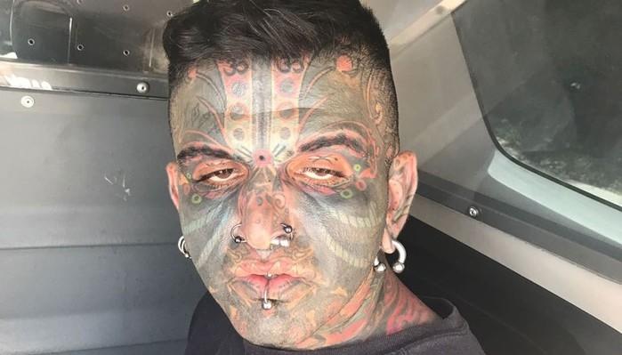 Felipe Magarian Messias, 34 anos, foi preso e autuado por praticar ato obsceno em local público e por praticar ato libidinoso diante de menor de 14 anos (Crédito: Divulgação/Polícia Civil)