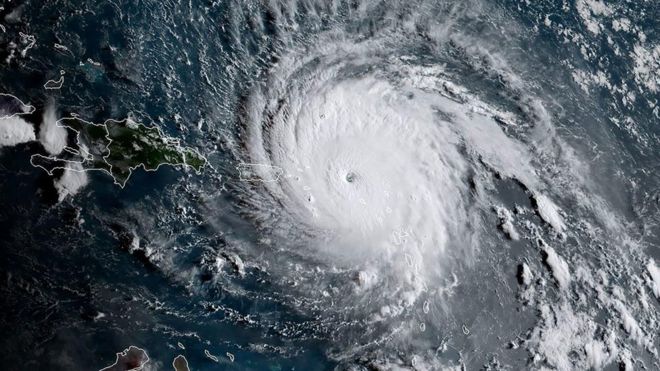 O grande olho do furacão cubriu o arquipélago de Antígua e Barbuda (Crédito: NOAA)