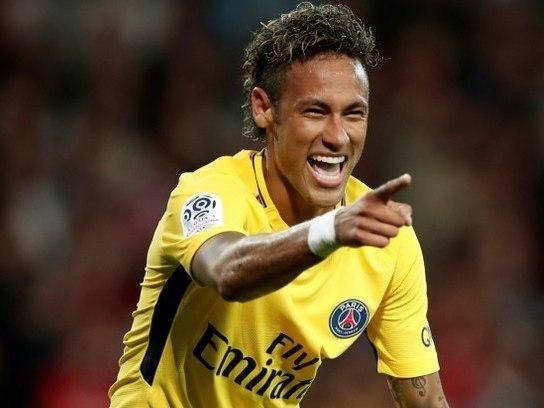 Neymar leva título de melhor jogador brasileiro que atua na Europa