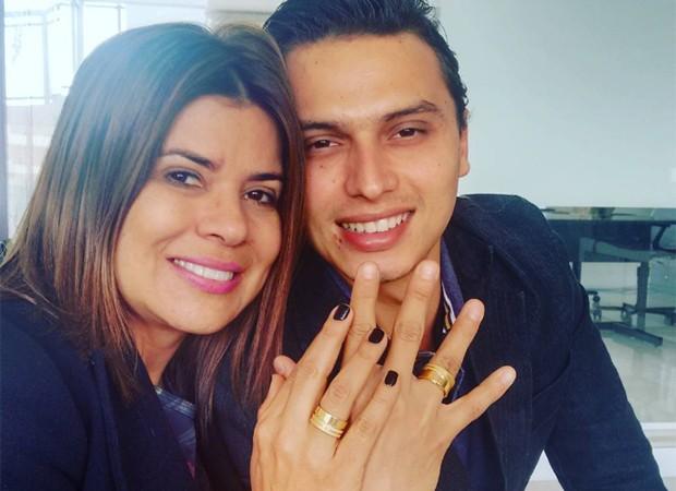 Mara Maravilha desabafa após críticas por namorar homem mais novo