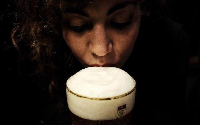 Sri Lanka: Mulheres ganham direito de consumir bebidas alcoólicas
