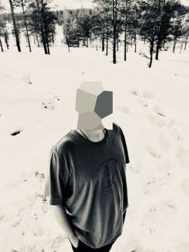 onathan Hirshon até tirou uma foto sua em Lapland, na Finlandia, mas escondeu o rosto