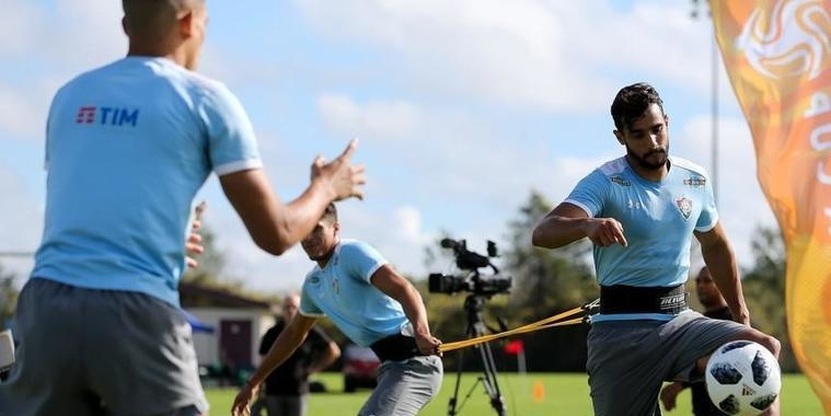 Presidente do Corinthians desiste de contratar Henrique Dourado
