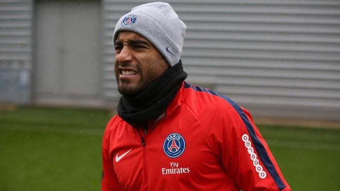 Lucas recusa oferta do Nantes para seguir no PSG (Crédito: Reprodução )