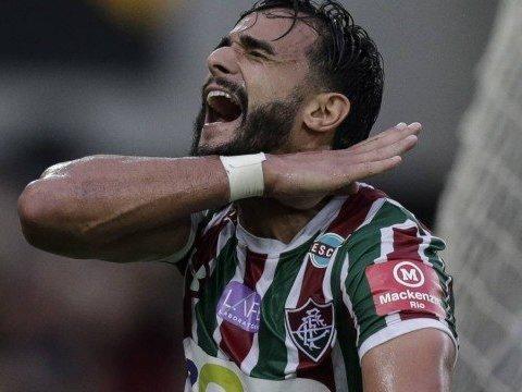 Atacante Henrique Dourado afirma que quer deixar o Fluminense