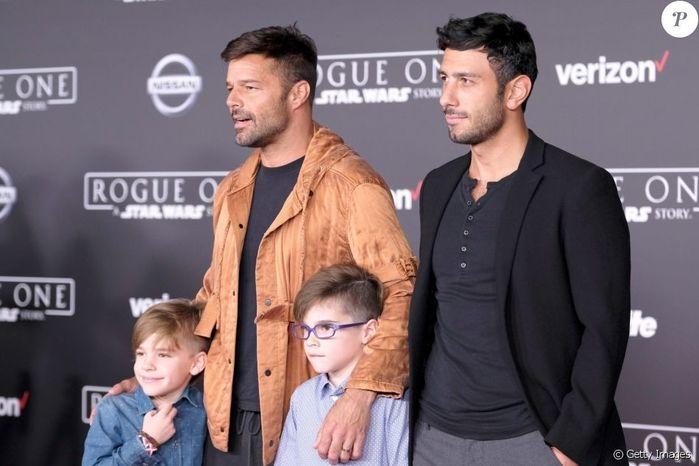Ricky Martin explica aos filhos por que eles têm dois pais