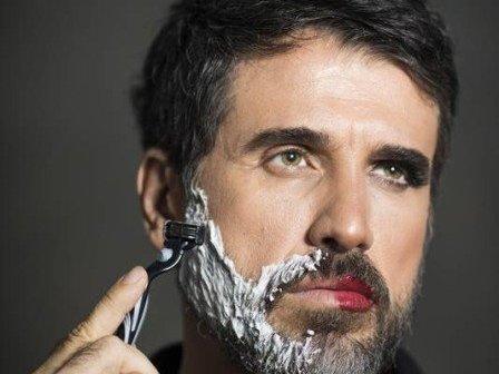Intepretando gay, Eriberto Leão afirma: "Sou masculino e feminino"