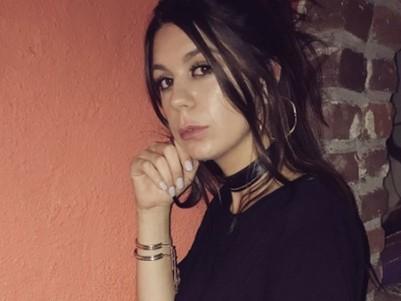 Atriz pornô é achada morta e suspeita é de abuso de remédios