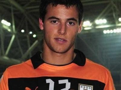 Goleiro uruguaio De Amores é o novo contratado do Fluminense