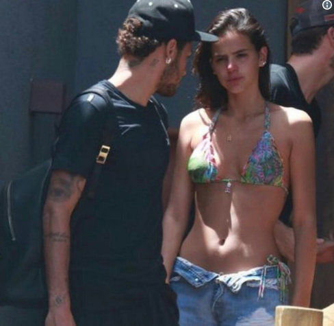 Marquezine se emociona ao se despedir de Neymar em Noronha