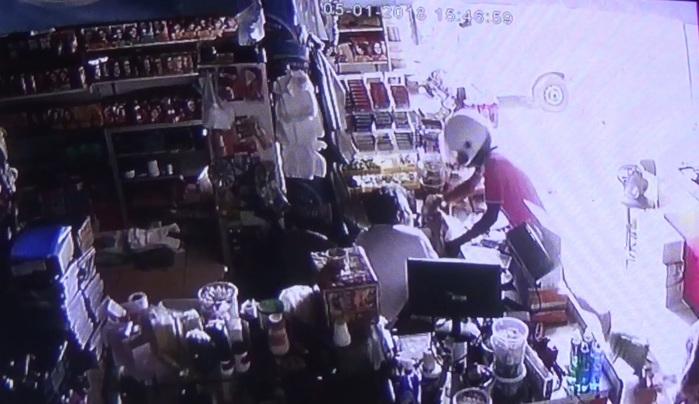 Comerciante travou luta com criminoso (Crédito: Rede Meio Norte)