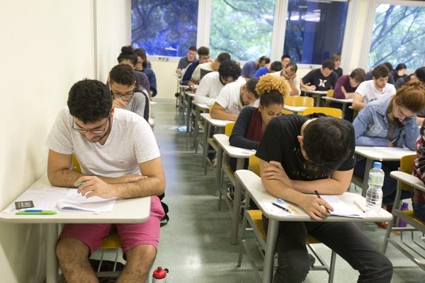 160 concursos reúnem 18 mil vagas com salários de até R$ 24 mil