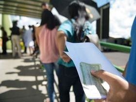 Partidos se reúnem para decidir posição no segundo turno