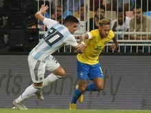 Jornal argentino conta quantas vezes Neymar caiu durante clássico