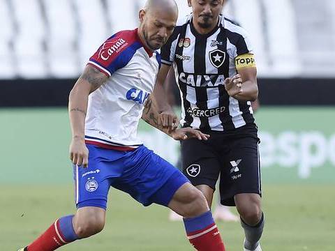 Bahia bate o Botafogo e se afasta da zona de rebaixamento