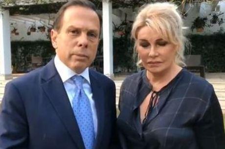 Doria apareceu ao lada da mulher em gravação (Crédito: Reprodução/Twitter)