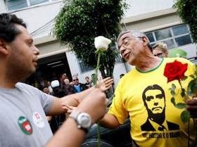 Eleitores usam criatividade para manifestar voto