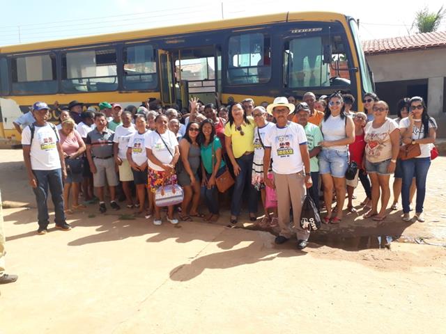 Idosos em viagem a passeio (Crédito: Aristeu Carvalho)