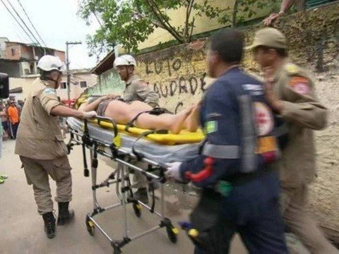 Três pessoas morrem em deslizamento de morro em Niterói