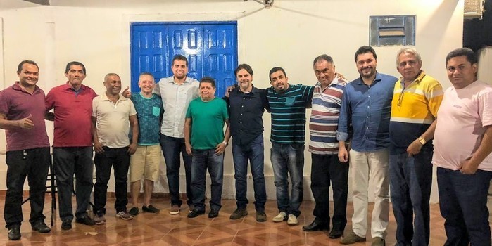 Base convoca Prefeito Roger Linhares e em reunião reafirma apoio