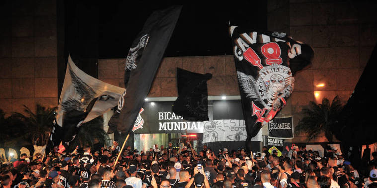 Gaviões da Fiel convoca torcida para protesto no CT nesta sexta