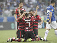 Flamengo vence Cruzeiro no Mineirão e garante o segundo lugar