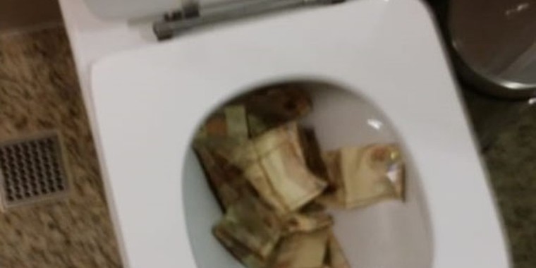 Preso na ação da Polícia Federal em MG jogou R$ 3 mil em vaso