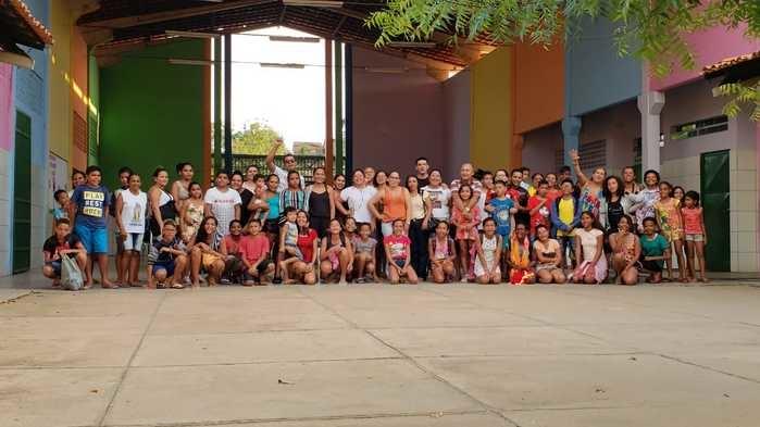 Alunos da Escolinha Casa Meio Norte: Rumo ao Litoral. (Crédito: Alcide,Filho)