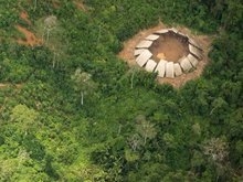 Por que não fazemos contato com civilizações isoladas na terra?