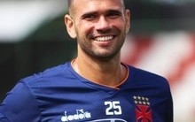 Corinthians busca contratação de Leandro Castán