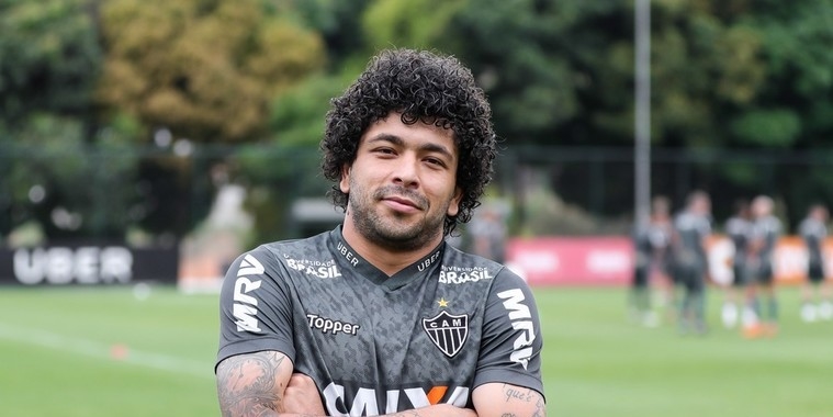 Timão negocia a contratação do atacante Luan, do Atlético Mineiro