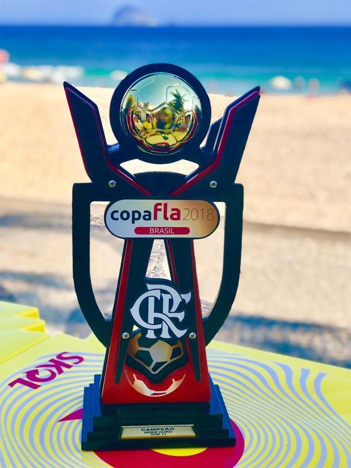 Taça da competição (Crédito: Reprodução)