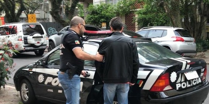 Estudante de medicina é condenado a 14 anos por estupro virtual
