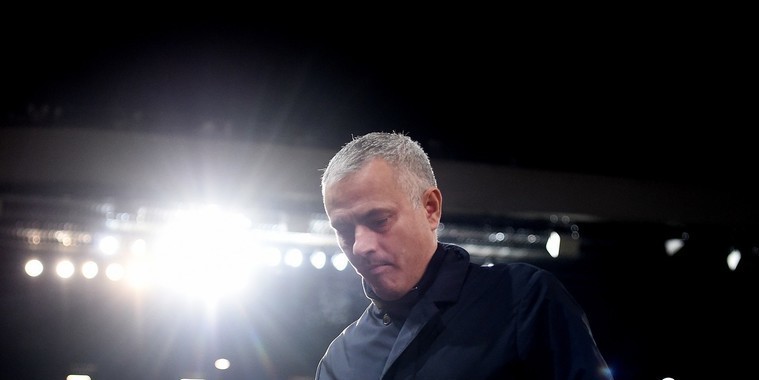 Mourinho é demitido do Manchester United após 2 temporadas e meia