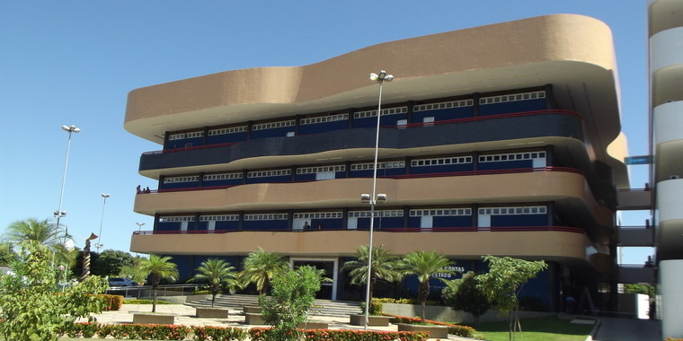 Gestores do Piauí acumulam 2,3 mil contas reprovadas.