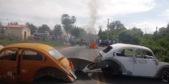 Protesto pela conclusão da PI 322