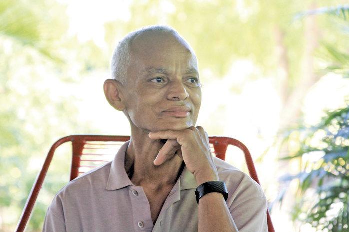Valdeci deseja ir de avião até sua cidade, Bacabal (Crédito: Leo Vilari)